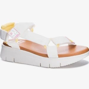 Women’s Dirty Laundry Qwuest Wedge Sandals